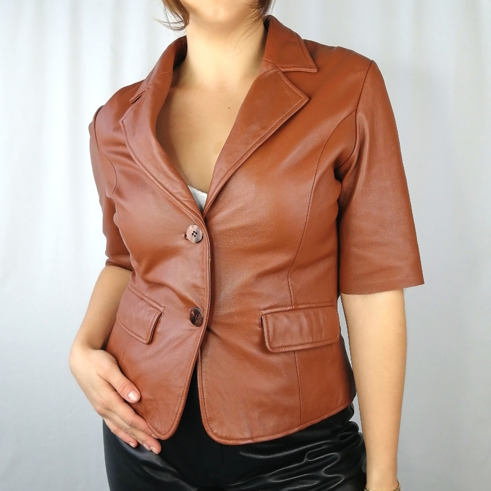 Brown short sleeves leather blazer